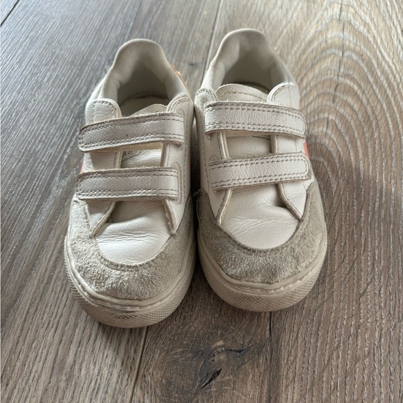 Veja Kids' White and Peach Sneakers - Picture 4 of 5